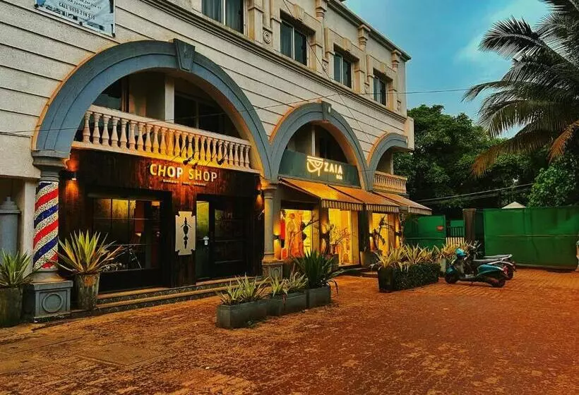 Luxurious Nirvana Apartments