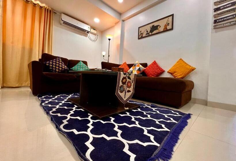 Luxurious Nirvana Apartments