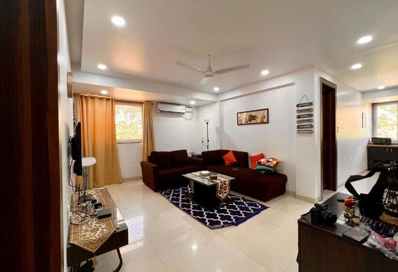 Luxurious Nirvana Apartments