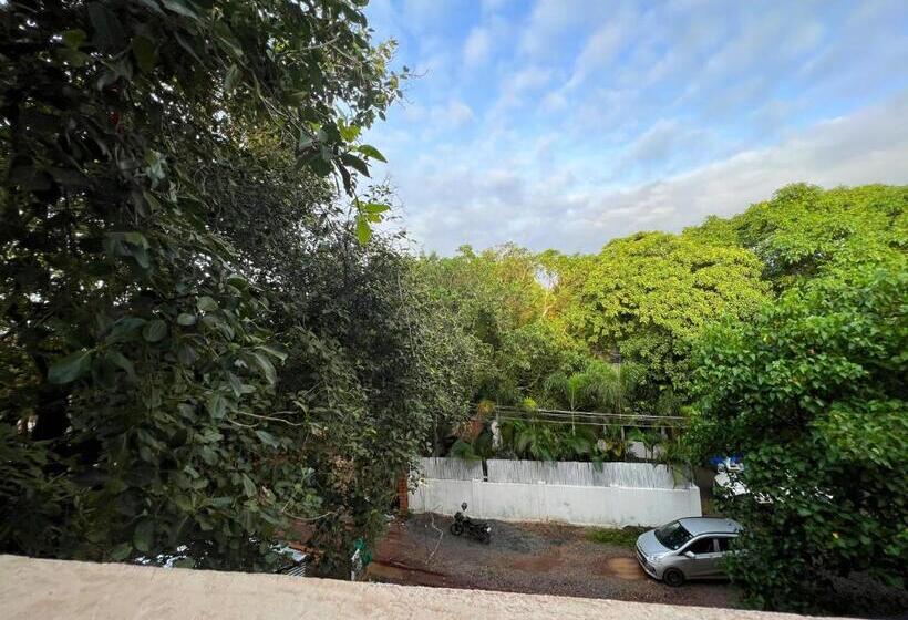 Luxurious Nirvana Apartments