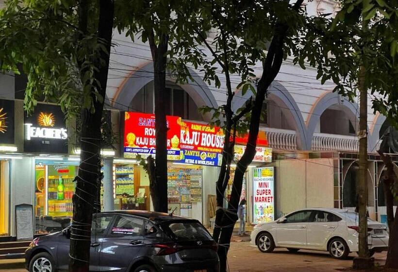 Luxurious Nirvana Apartments