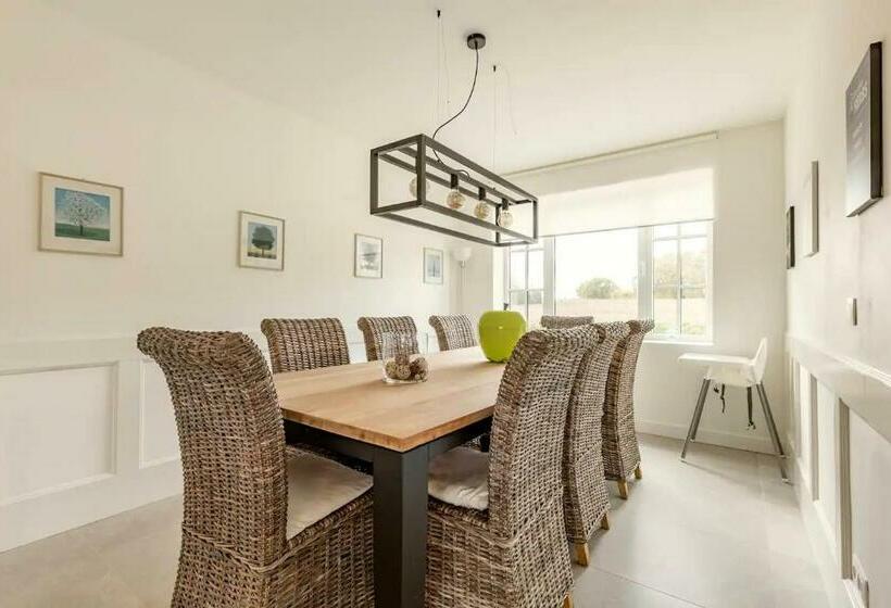 Maison Mathieu   Vakantiewoning 8p