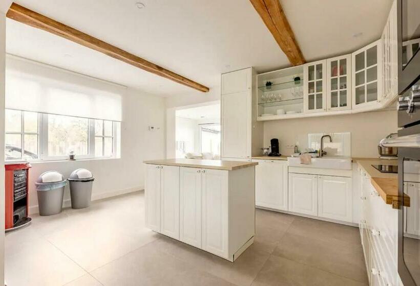 Maison Mathieu   Vakantiewoning 8p