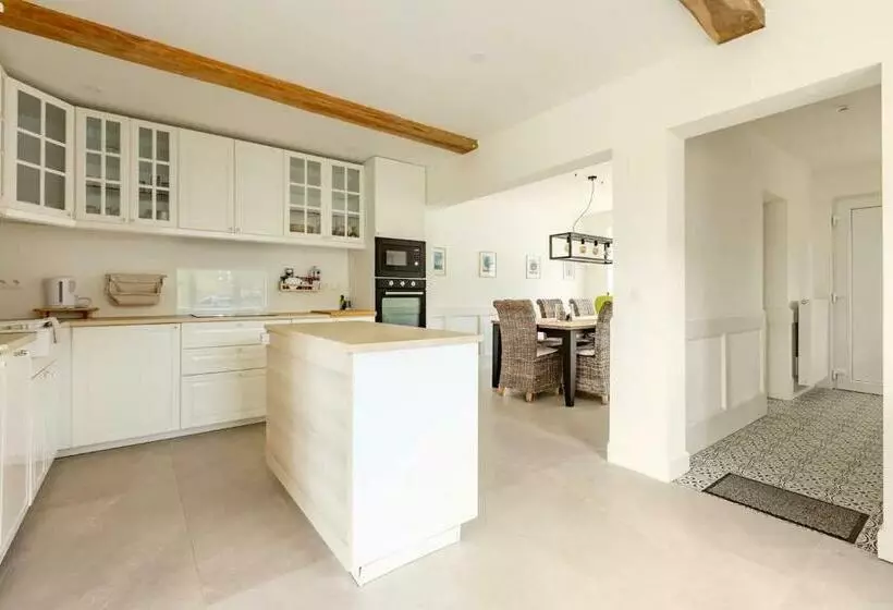 Maison Mathieu   Vakantiewoning 8p