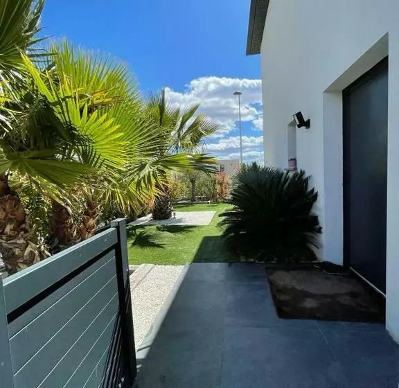Villa Maïa