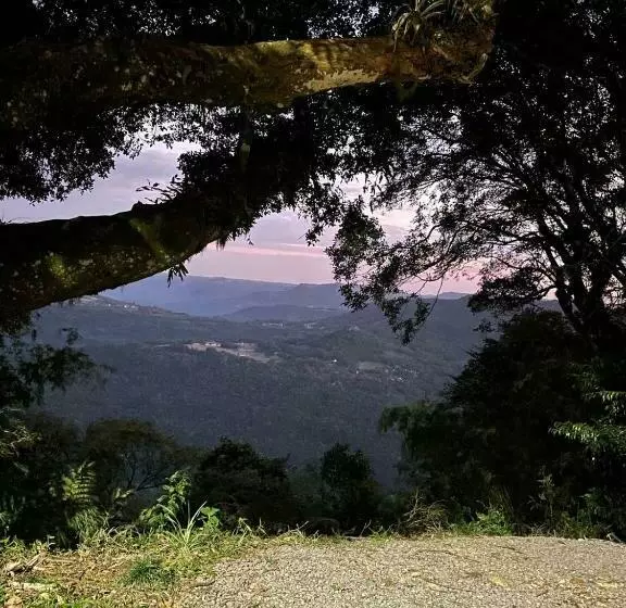 Chalé Dos Alpes Verdes