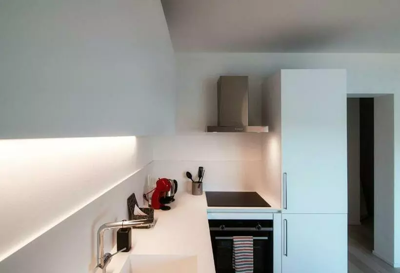 La Palma 1 By Quokka 360   Modern Panoramic Lake View Flat