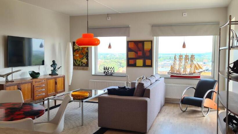 Luxury City View Apartment