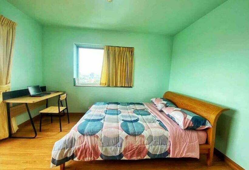 Cozy Apartment 70m² With Huge Balcony, Center Bkk