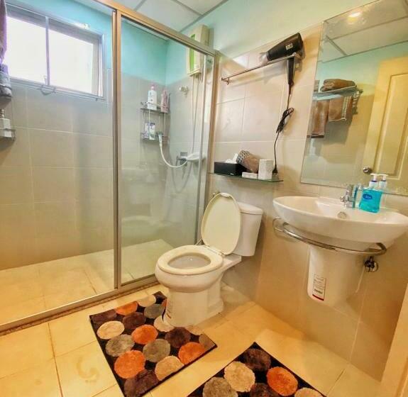 Cozy Apartment 70m² With Huge Balcony, Center Bkk