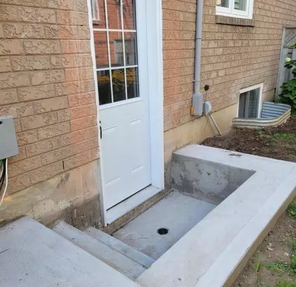 Guest Suite In Whitby