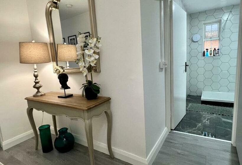 Lovely Apartment In Castlebar