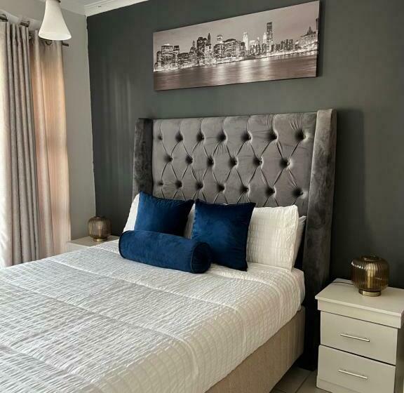 The Blyde Perfect For Two