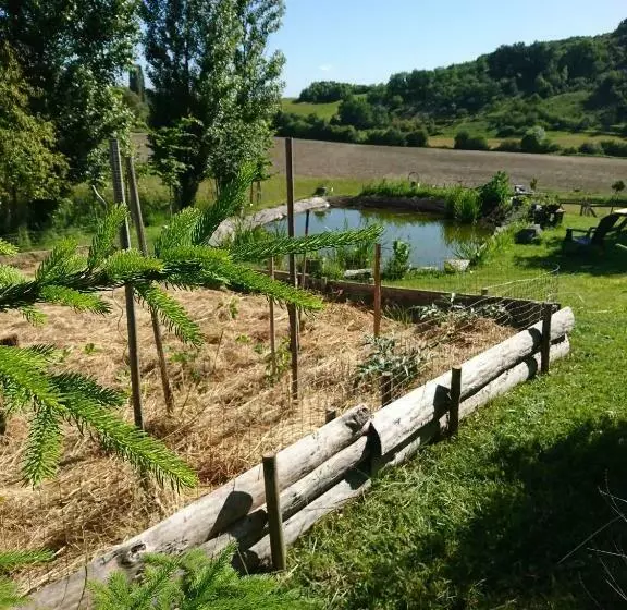 Comfortable Quiet House In The Countryside Porte Du Quercy For 8 People