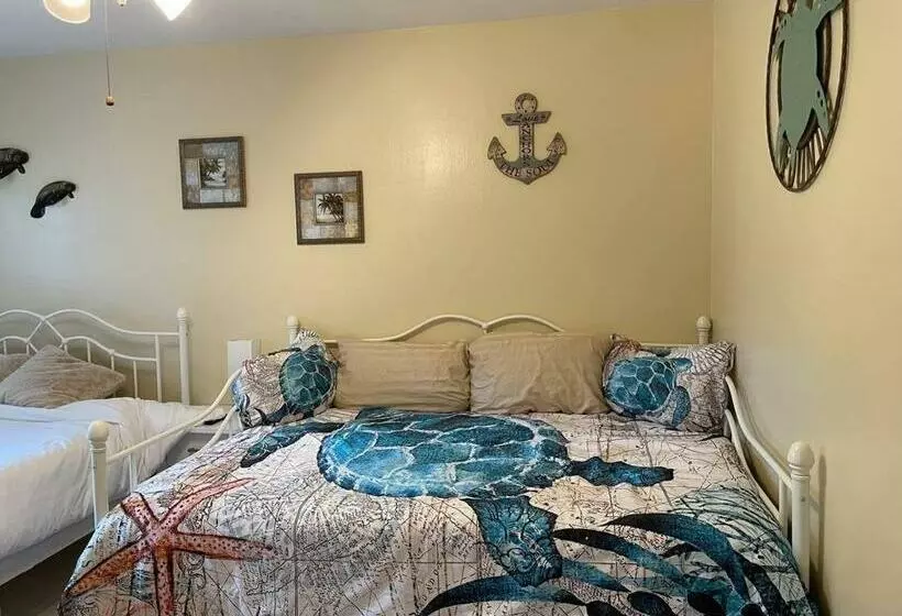 Heated Pool Paradise, Gulf Access, Pet Friendly