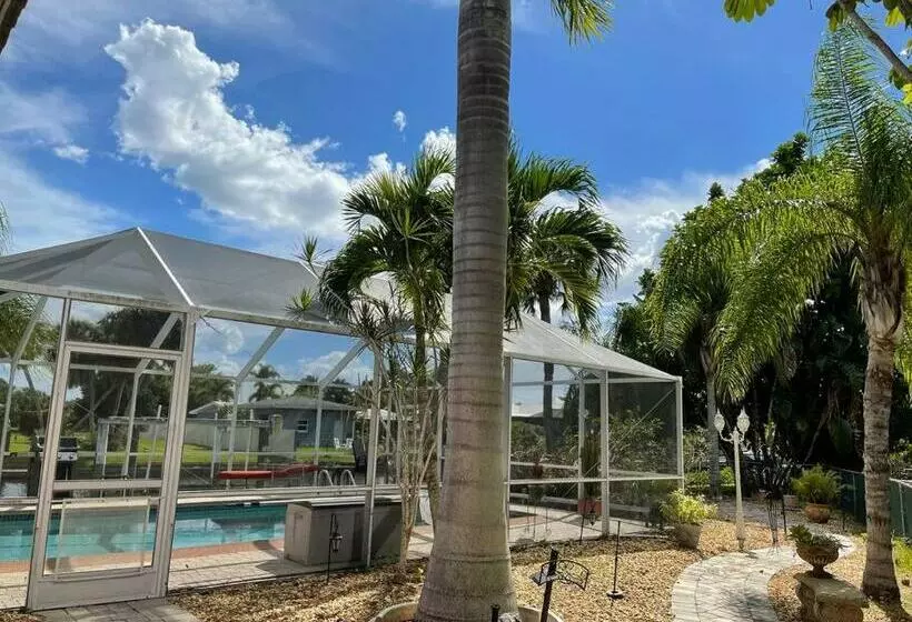 Heated Pool Paradise, Gulf Access, Pet Friendly