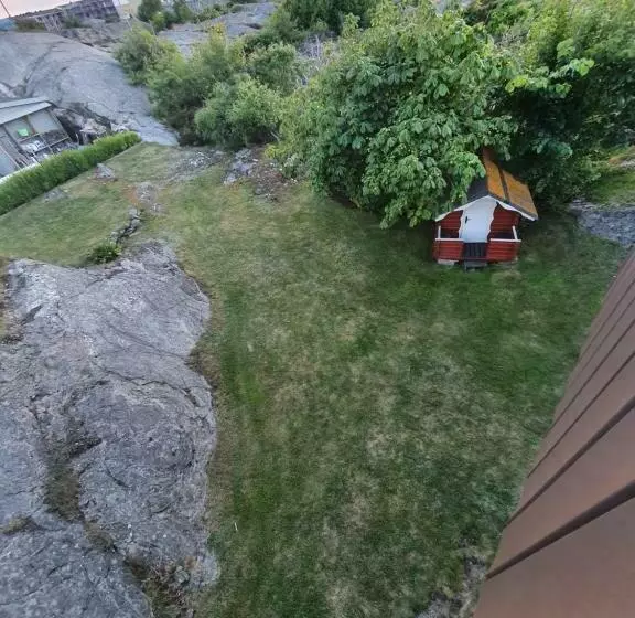 50 M Till Bad I Centrala Skärhamn