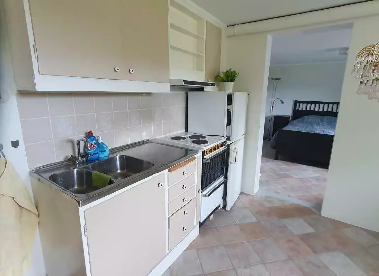 50 M Till Bad I Centrala Skärhamn