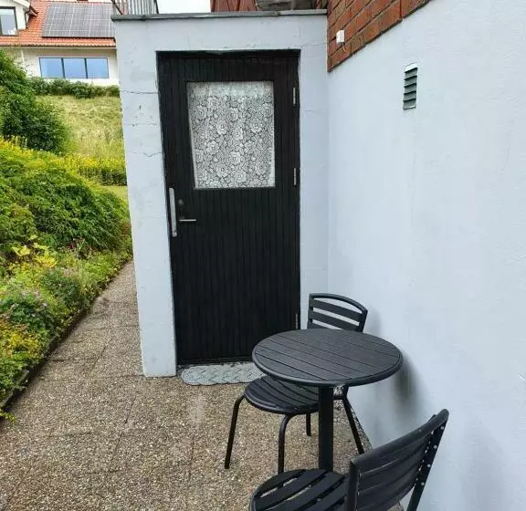 50 M Till Bad I Centrala Skärhamn