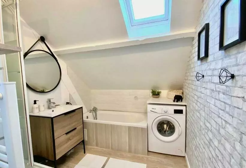 Appartements Chaleureux 15 Min à Pied De La Gare