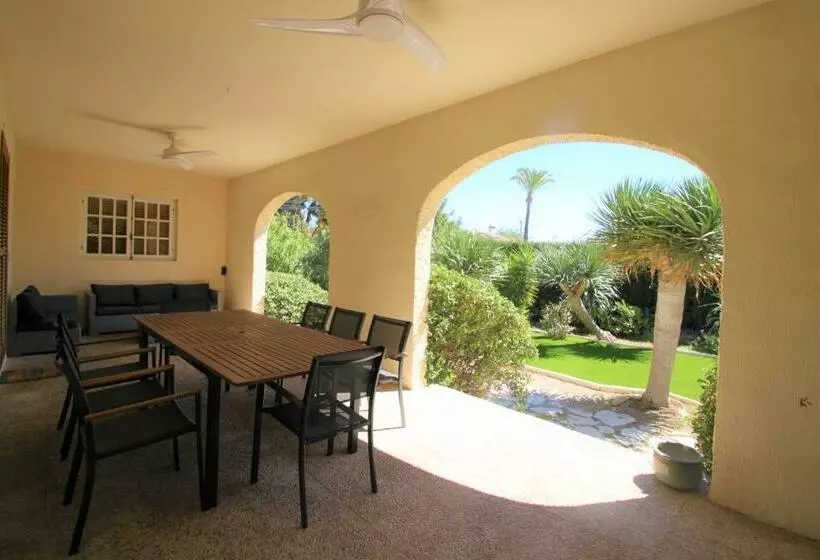 Chalet Casaturis En Urb. La Font Sant Joan D´alacant Ch102