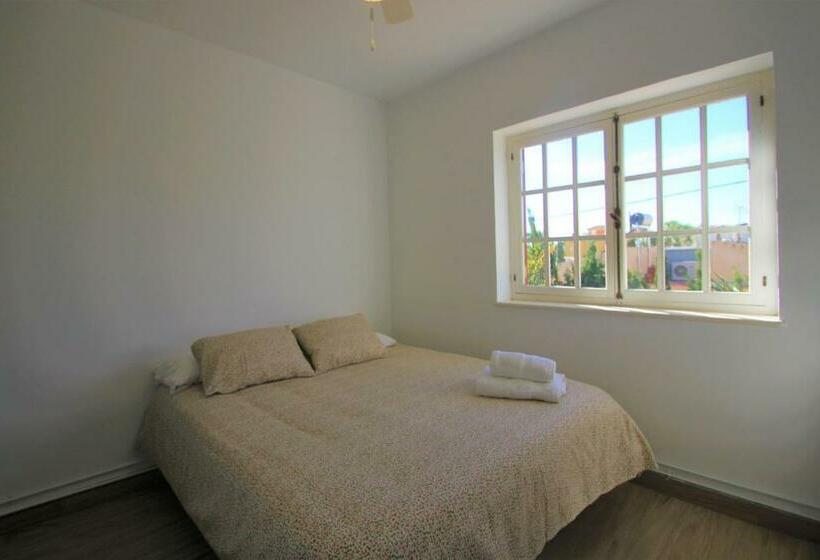 Chalet Casaturis En Urb. La Font Sant Joan D´alacant Ch102