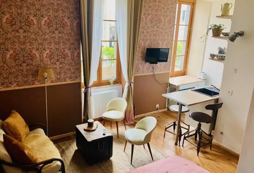 Une Maison De Famille