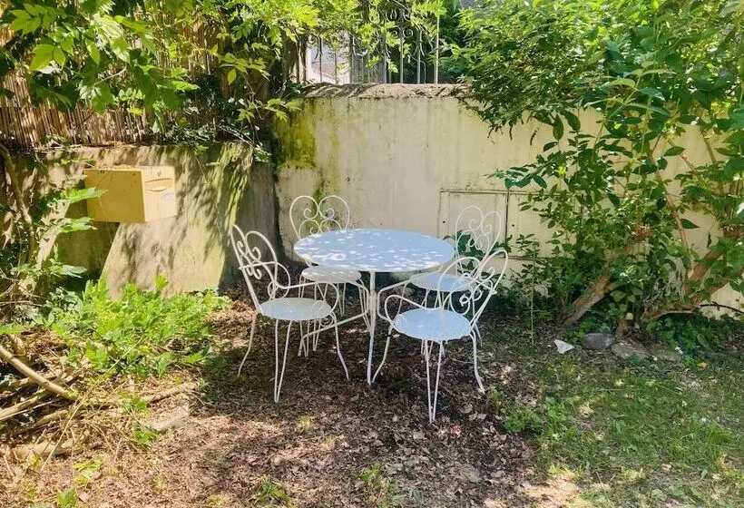 Une Maison De Famille