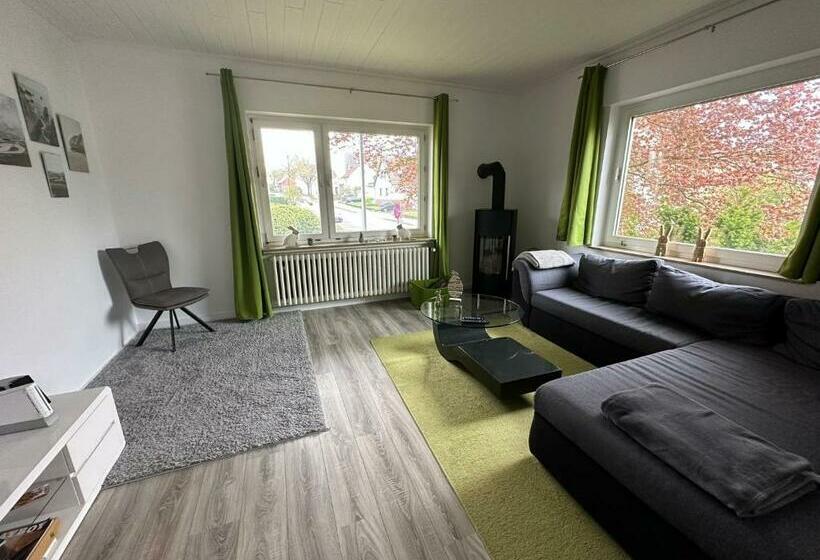 Appartement Ferienwohnung Zentral In Bad Oeynhausen Mit Kamin, Wlan, Netflix, Parkplatz