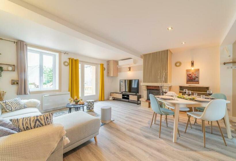 Côté Cour, 3 Chambres, Terrasses, Jardin Privé Avec Terrain De Pétanque, Cave Voutée