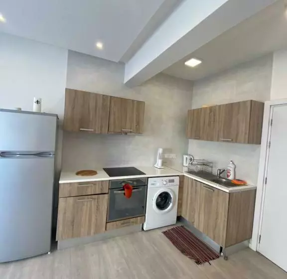 1 Bedroom Duplex 100m By The Sea