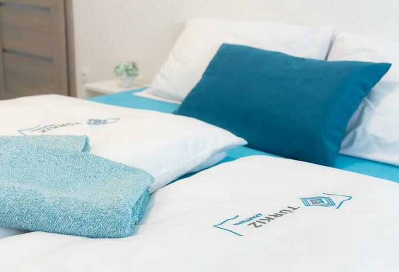 Türkiz Apartman