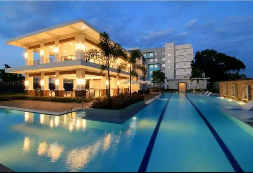 2br Homestay 8spatial With Pool Near S&r And Matina District