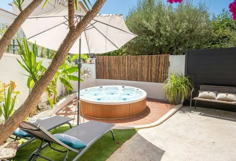 L Oursinade   Jolie Maison Avec Jacuzzi Et Jardin