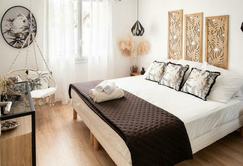 L Oursinade   Jolie Maison Avec Jacuzzi Et Jardin