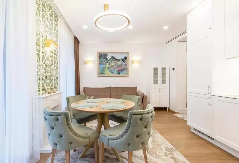Lux Apartment With A Terrace In Vilnius Old Town