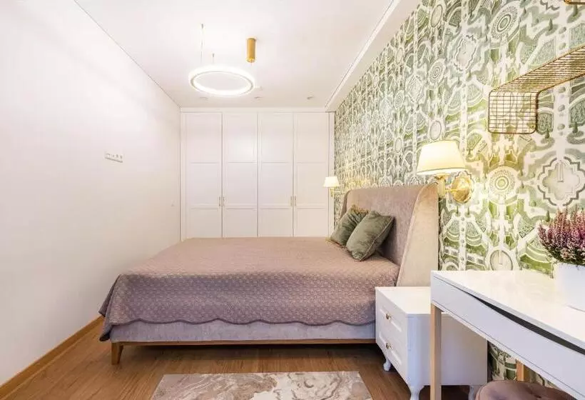Lux Apartment With A Terrace In Vilnius Old Town