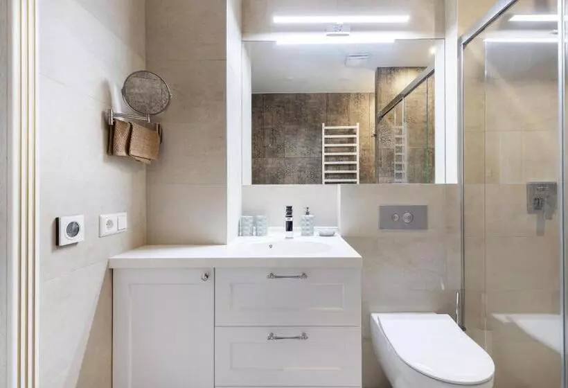 Lux Apartment With A Terrace In Vilnius Old Town