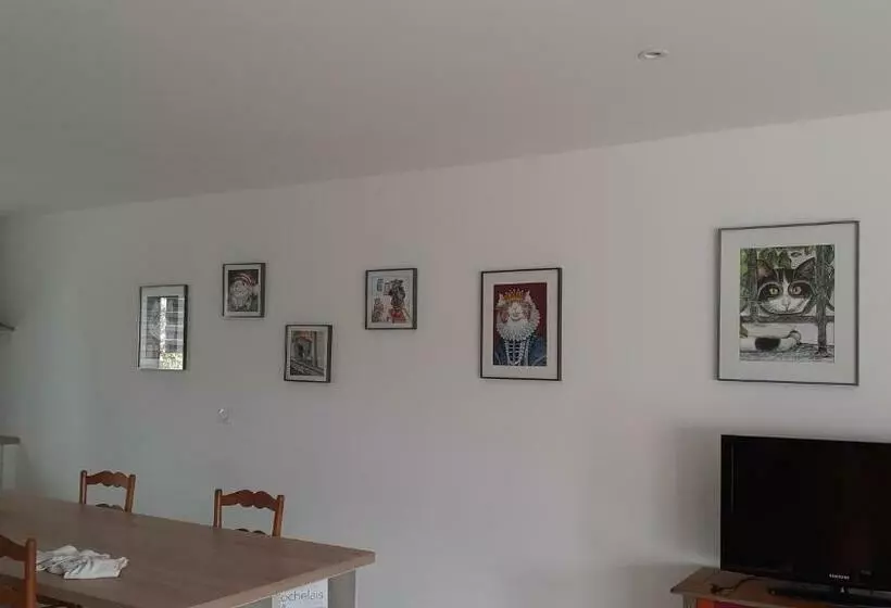 Chez Flos