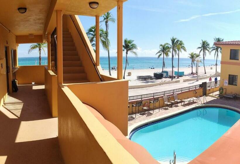 Hollywood Beach Shores