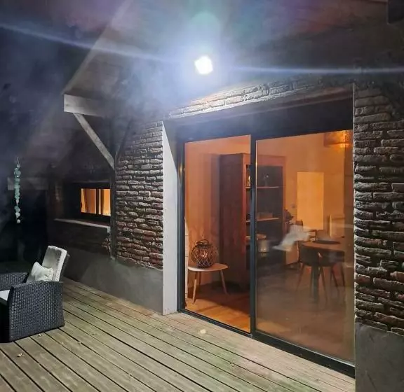 Maisonnette Vue Sur Forêt