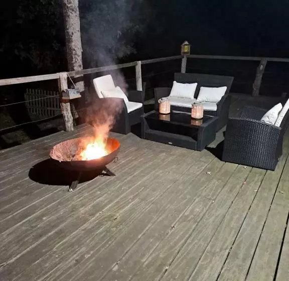 Maisonnette Vue Sur Forêt