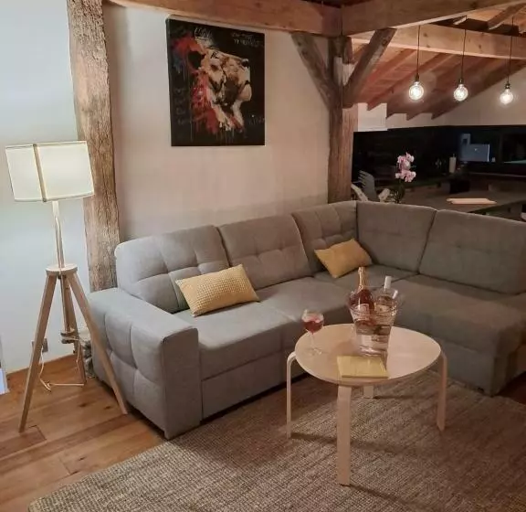 Maisonnette Vue Sur Forêt