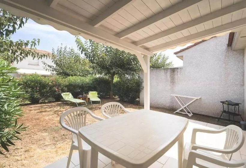 Maison à Cervione Prunete Jardin Piscine Accès Direct Plage
