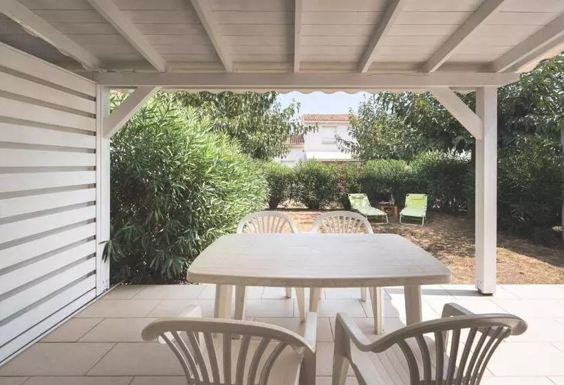 Maison à Cervione Prunete Jardin Piscine Accès Direct Plage