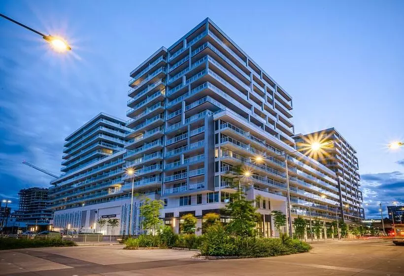 Charming Oasis Close To Airport & Downtown