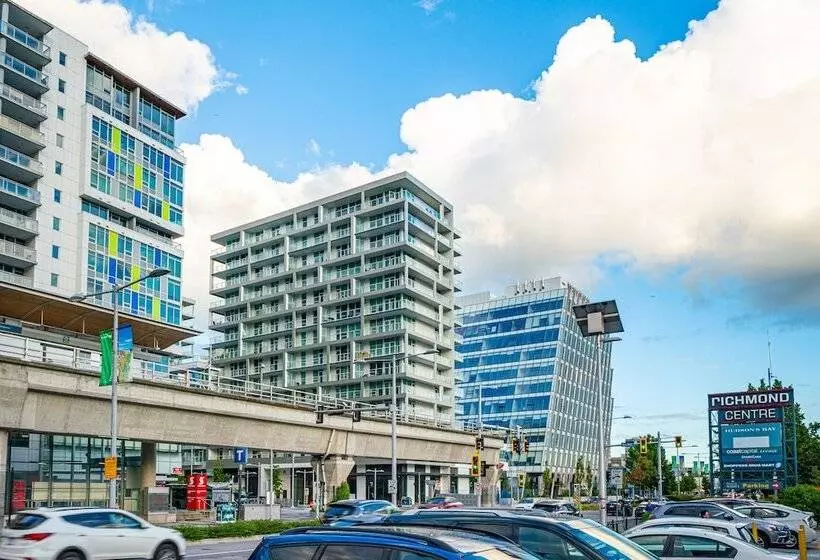 Charming Oasis Close To Airport & Downtown