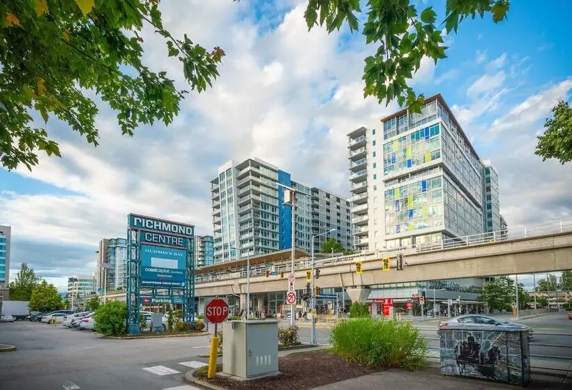 Charming Oasis Close To Airport & Downtown