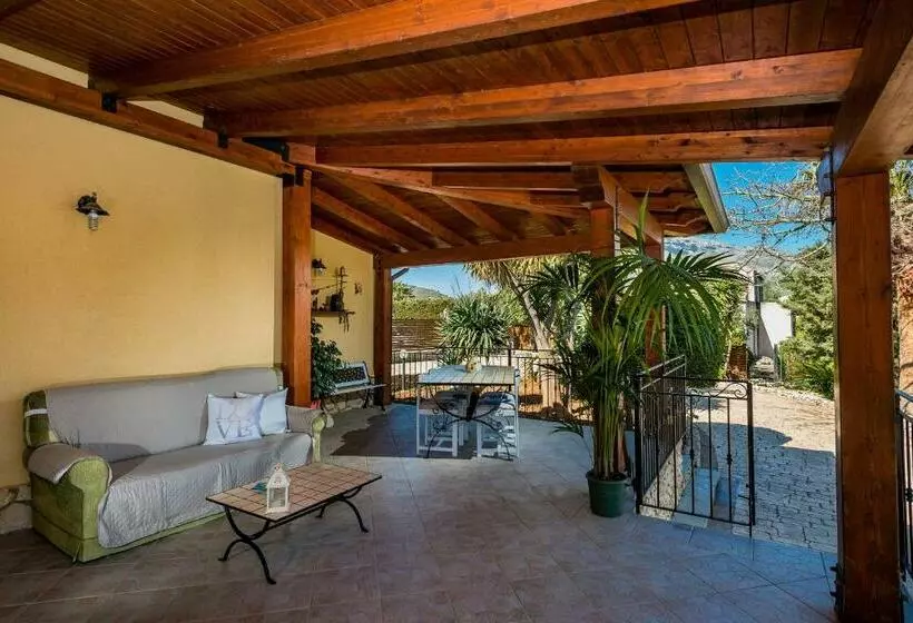 Delux With Jacuzzi And Private Pool