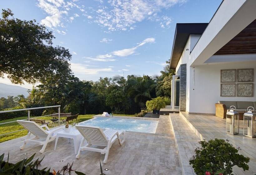 Deluxe Casa Tulkana Mountain Villa Roman